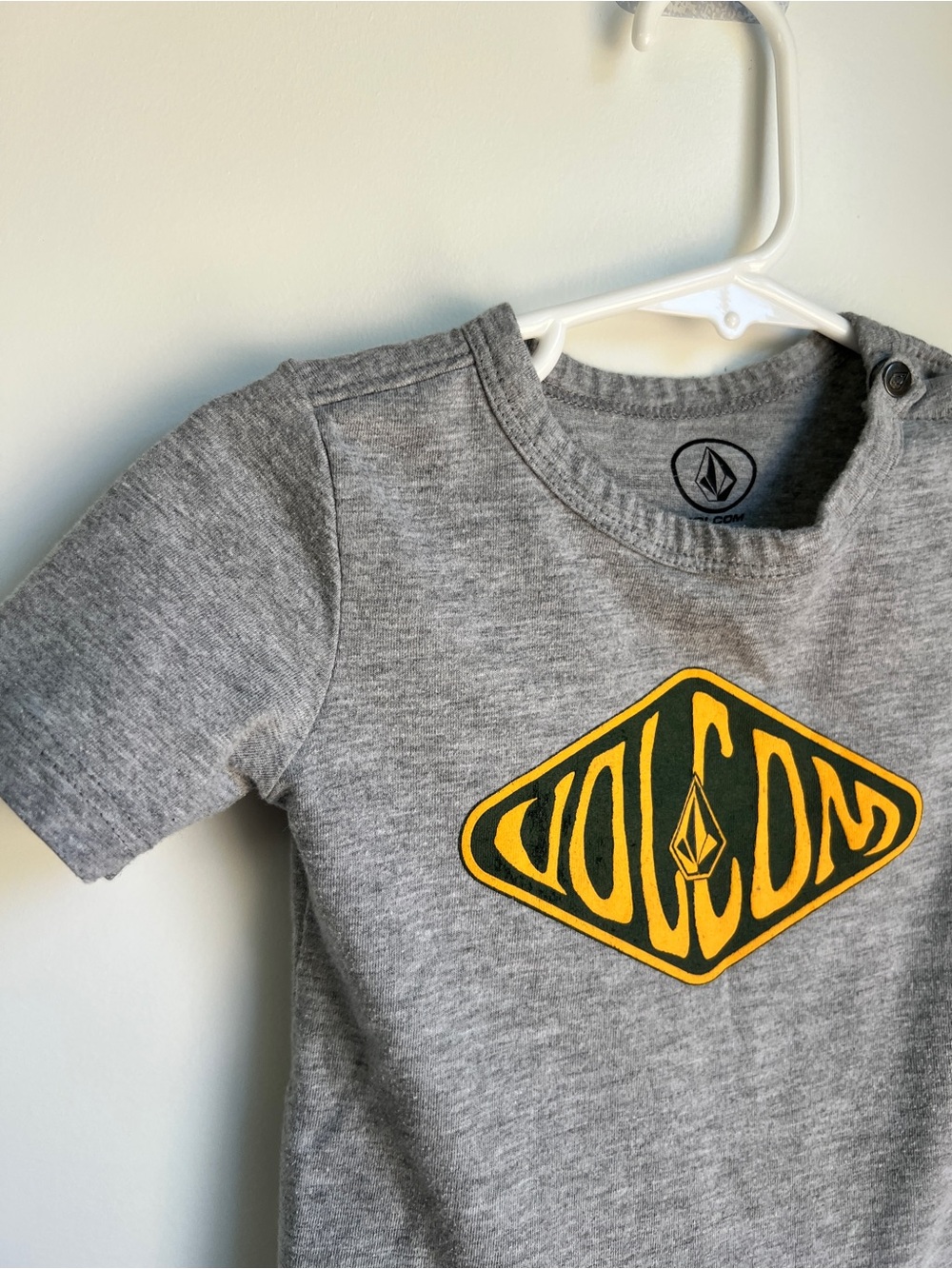 Volcom Baby Graphic Tee Gray 12M - Picture 2 of 4
